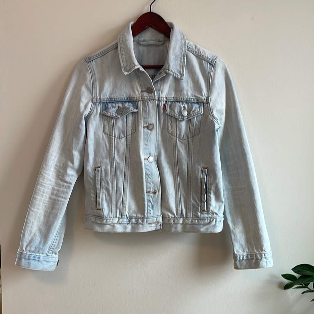 Levi’s Distressed Light Denim Trucker Jacket